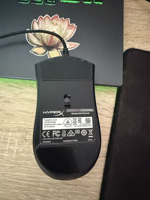 мишка HyperX Pulsfire core