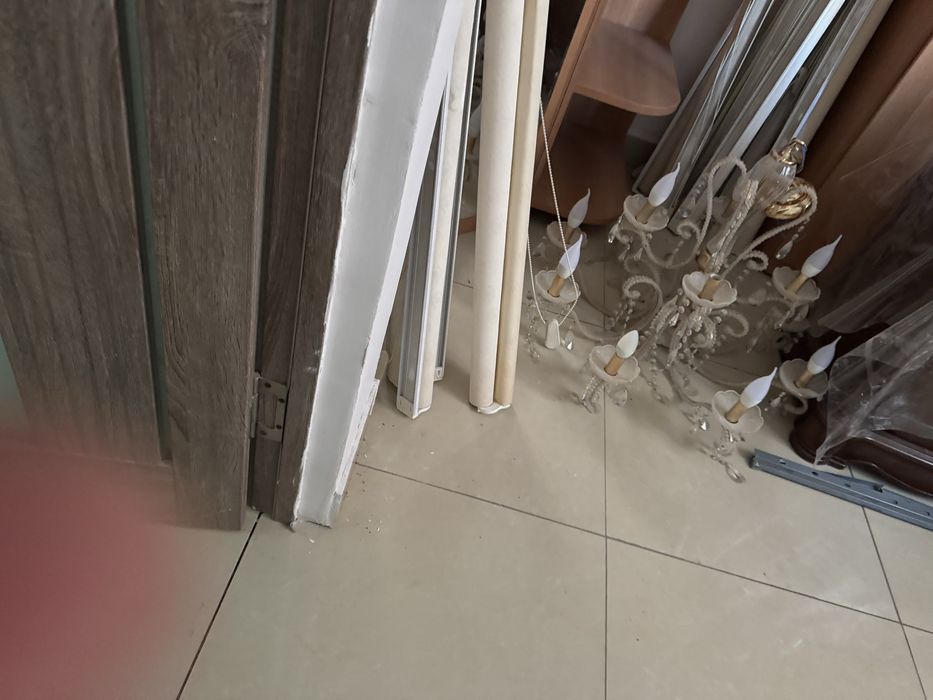 Продается люстры