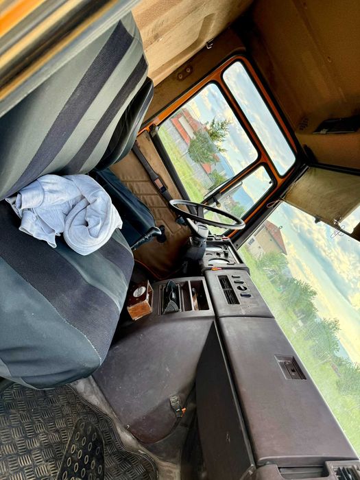 Mercedes Benz 811 канало почистващ