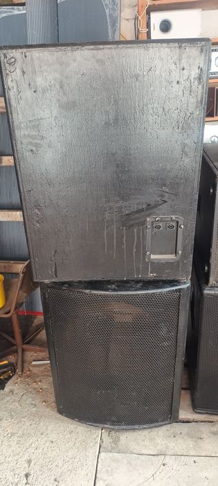 Incinte pe 18 inch basi pe 18 și 15 inch