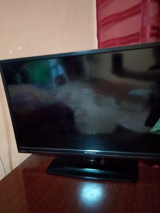 Televizor sotiladi