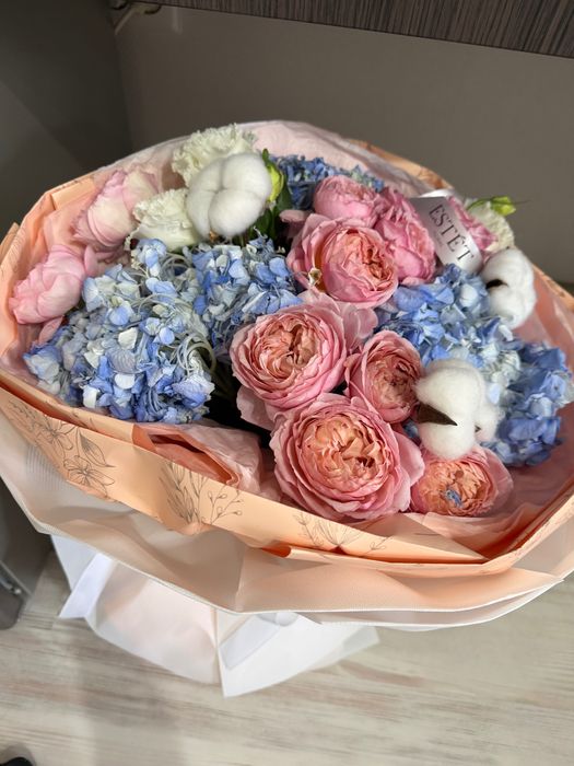 Букет цветов сатам 10000