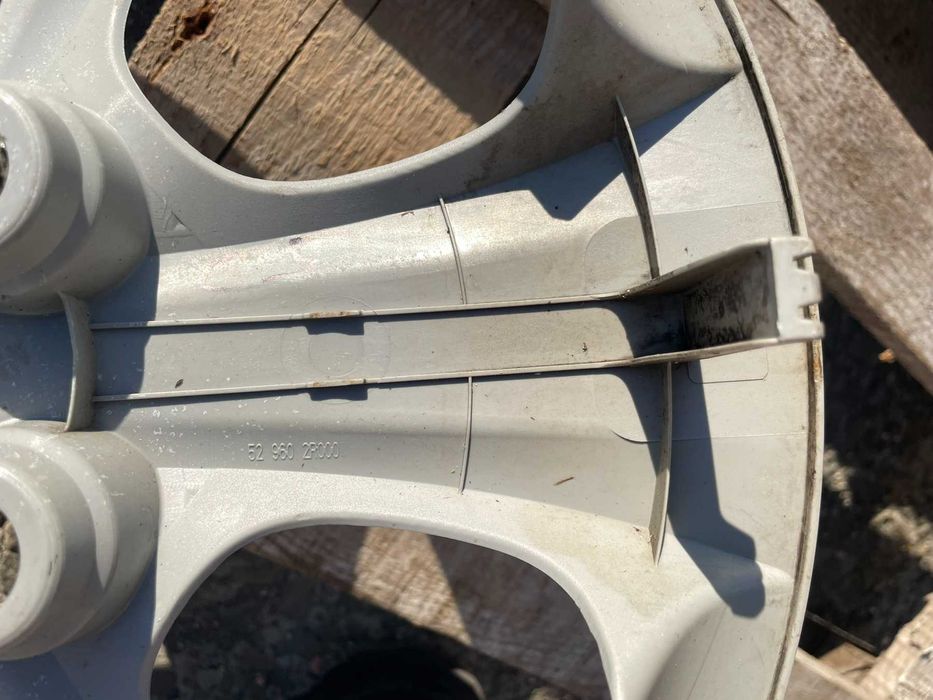 15 цола Тас за Hyundai I30 Хюндай И30 Оригинал 52960-2L000