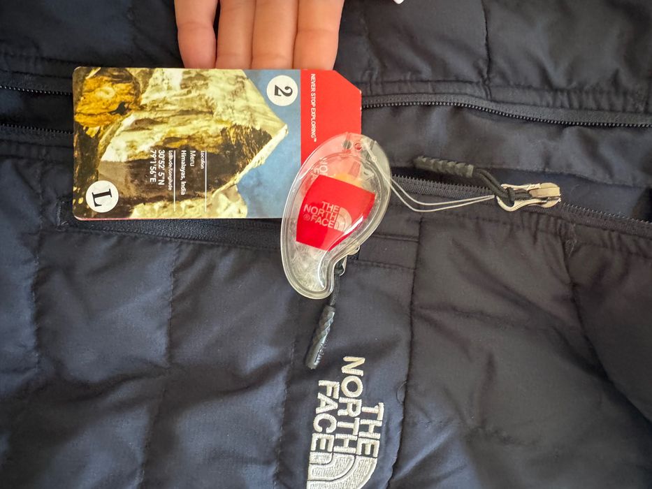 Продам яке The North Face