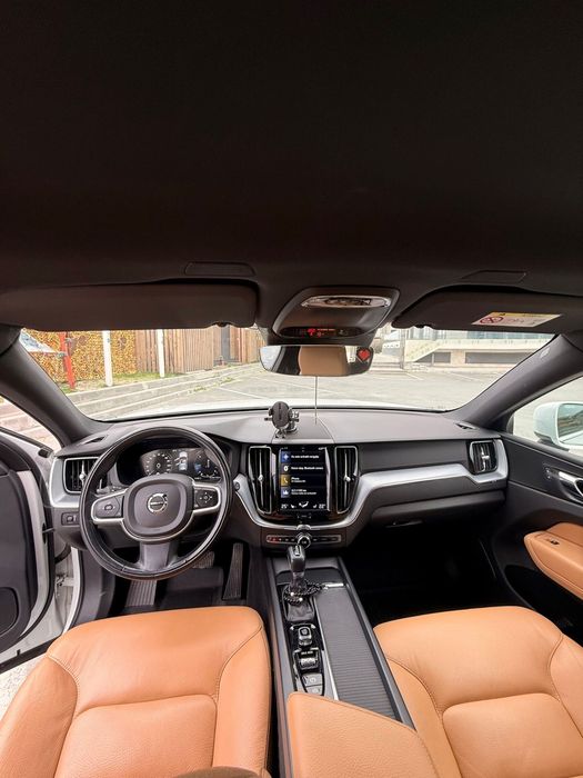 Vand Volvo XC60 Impecabil