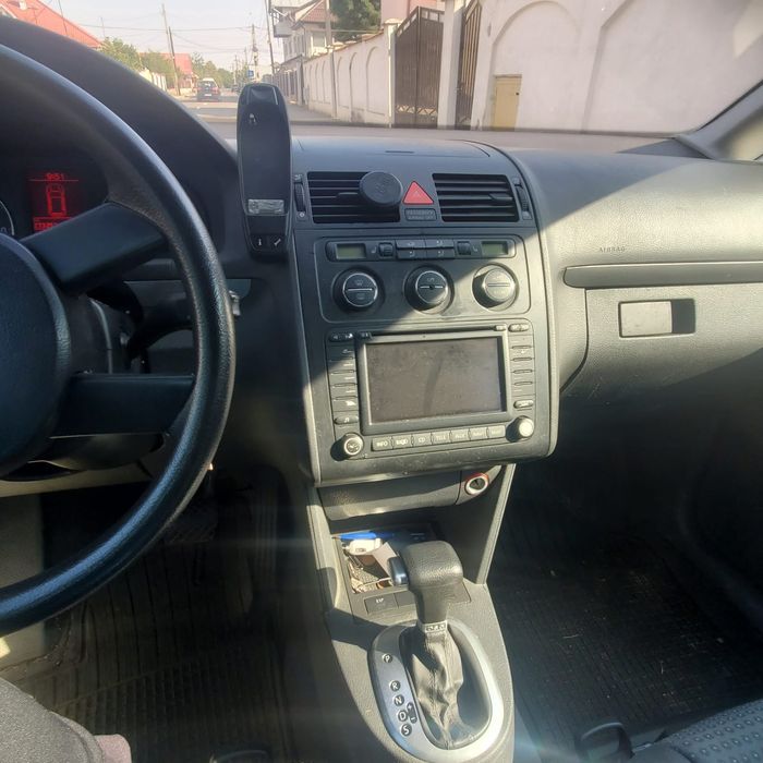 Vând vw Touran dsg