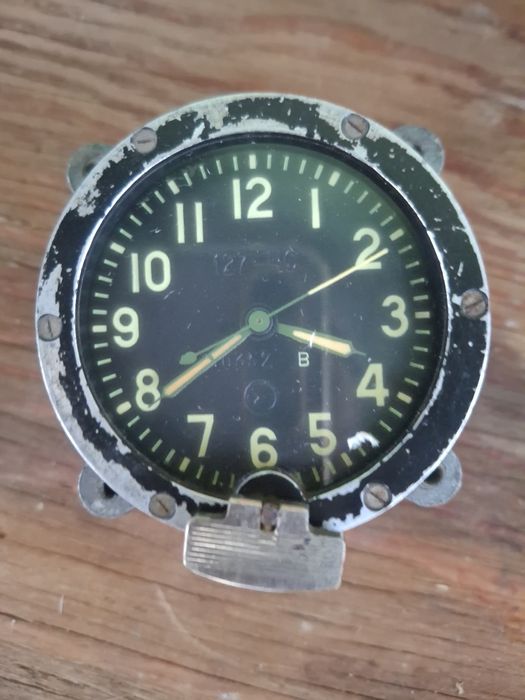 Часы танковые времен СССР