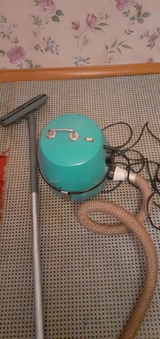 Пылесос советский,Вихрь