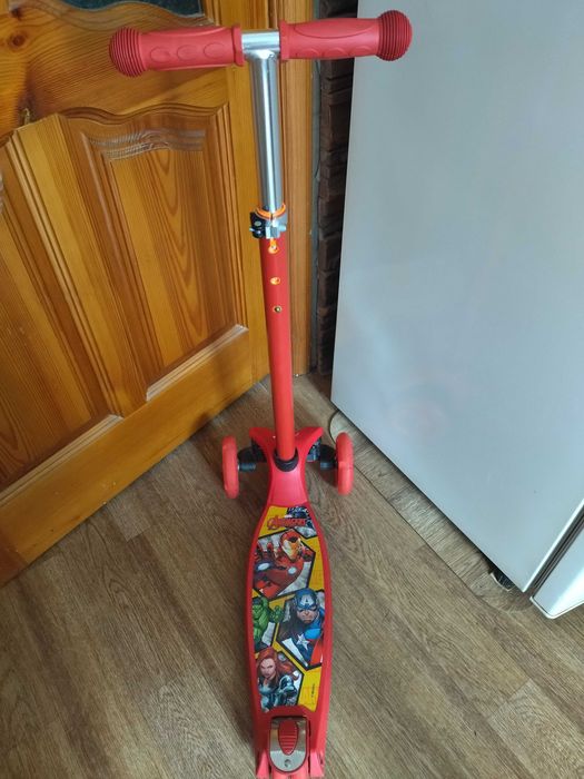 Самокат новый 5-9 лет