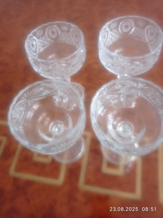 Хрустальная конфетница