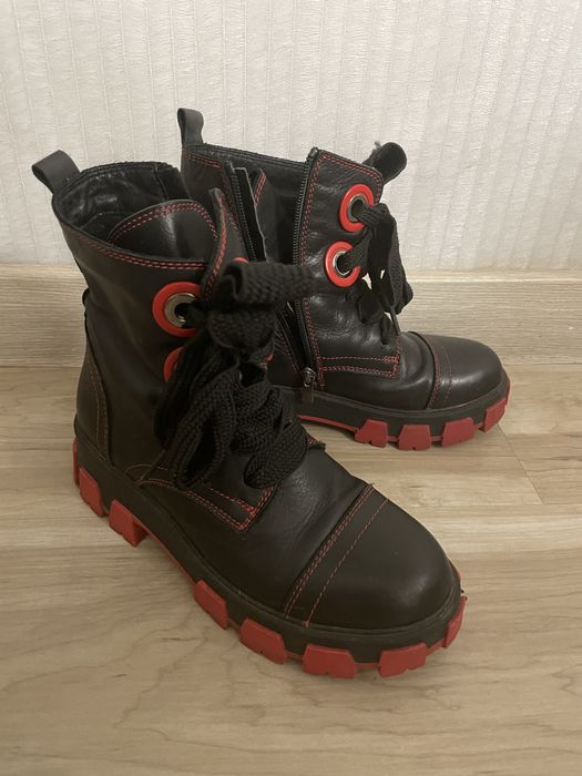 Ботинки женские