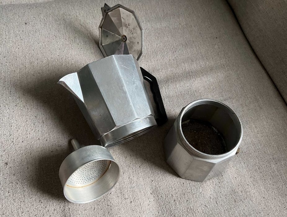 Cafetiera aluminiu 6 cesti 300ml pentru plita prin infuzie