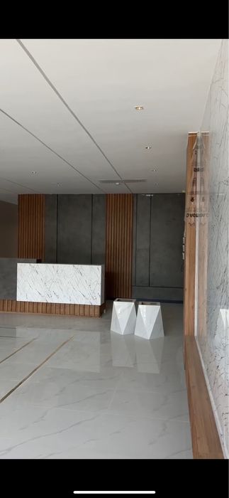 Буз Базар, уг. суд Мирзо-Ул. ЖК «Бруклин» 93кв.м , 11 этаж , 4х комн.