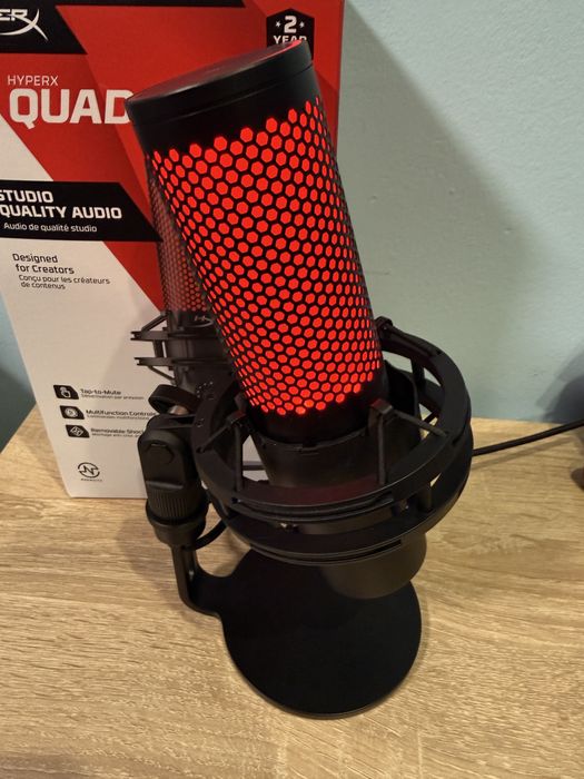 Микрофон HyperX QuadCast 2 – отлично състояние