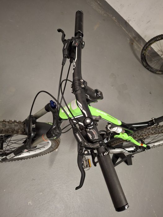 Bicicleta full suspension Bixs 27,5