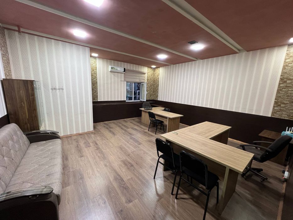 Аренда под офис 40м2 С Мебелью! Недалеко Мирабад Авеню улицаНукус 7млн