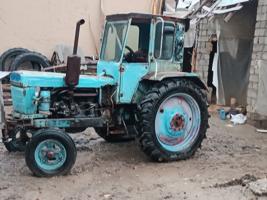 T28 traktor sotiladi homati urta