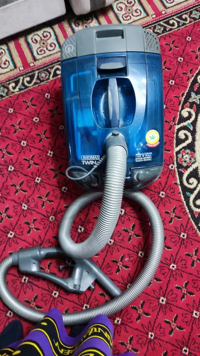 Продается рабочий Германской пылесос