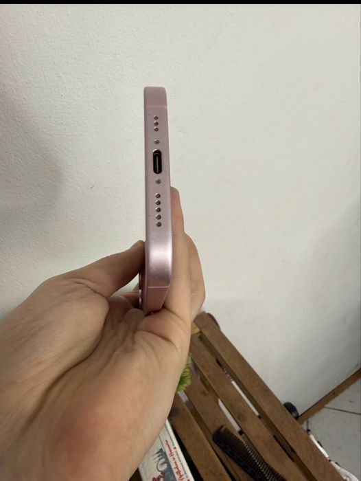 Vand iphone 15 sau schimb cu promax