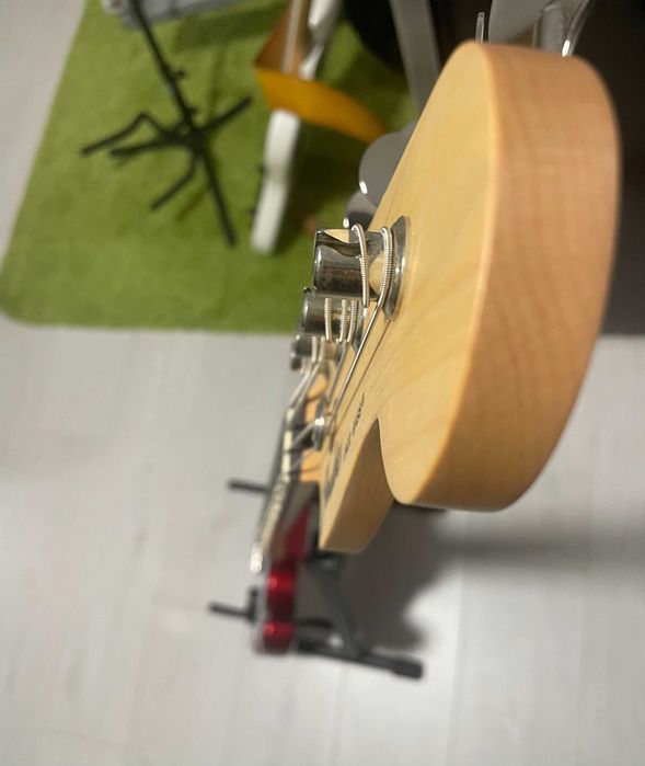 Бас китара Fender Jazz Bass