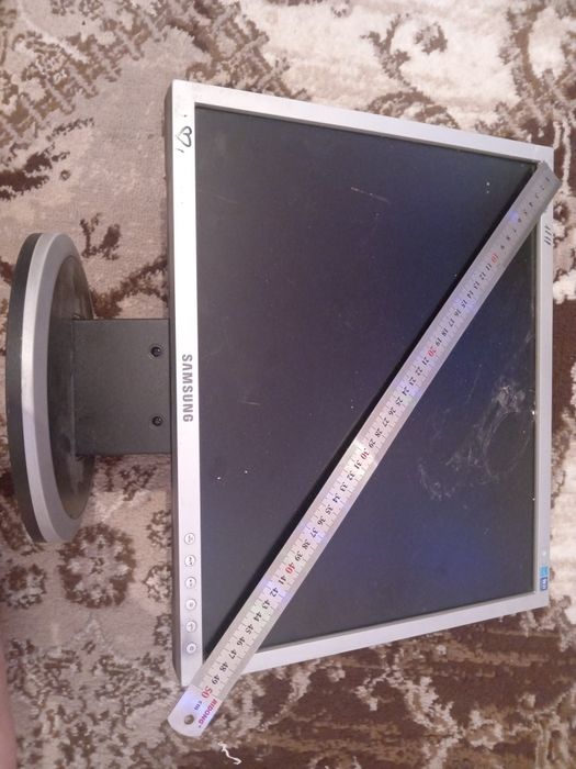 Монитор в хорошем состояний