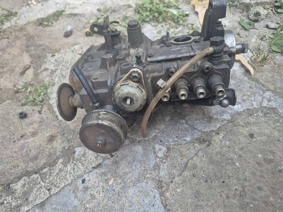 ГНП за Mercedes C class w202  E class w210 2.5D № 601 070 4701