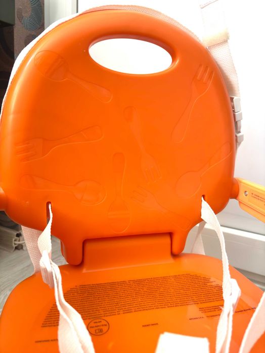 Scaun de masa Chicco Booster Pocket Snack, 6 luni+
