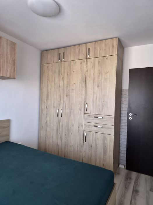 Inchiriez apartament
