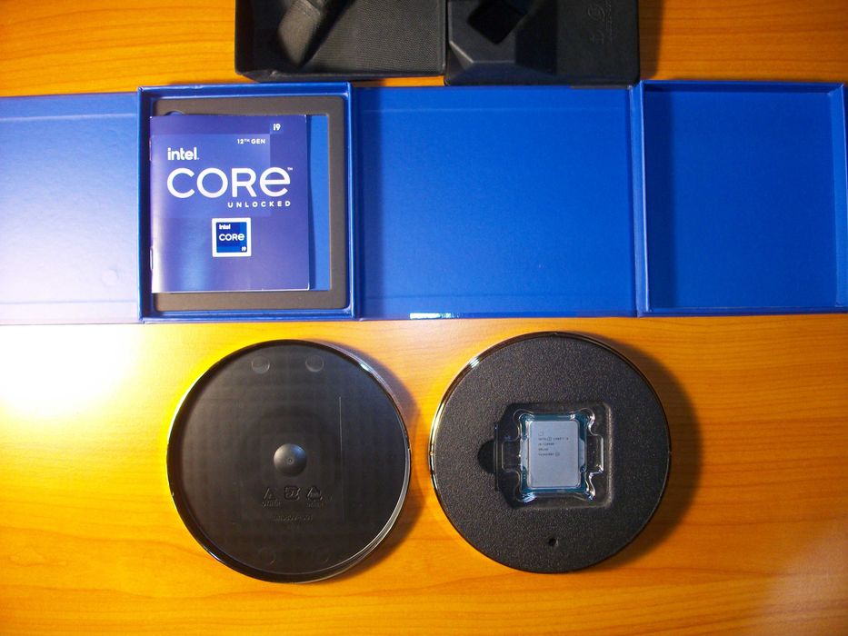 Процесор Intel Core i9-12900K 16-Core (3.2GHz up to 5.2GHz), LGA1700