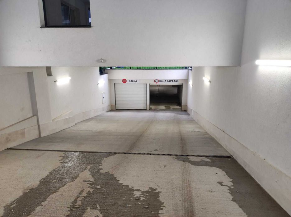 Дава се под наем Гараж / Паркомясто в София, Младост 4 - 22 кв.м за 112.2 € - Снимка #2