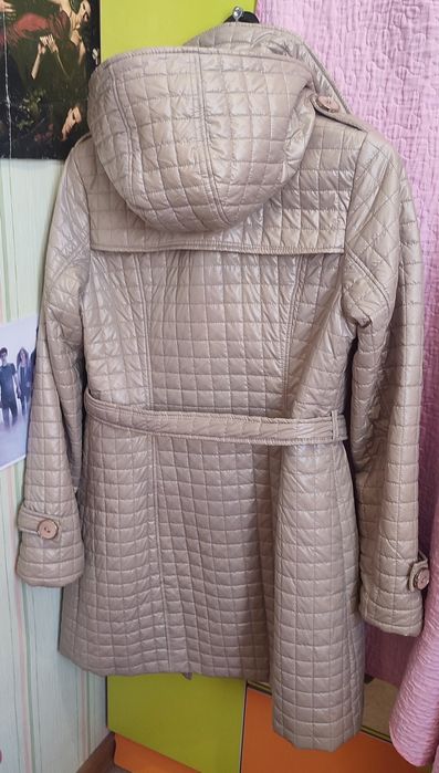 Стильное пальто подростковое с капюшоном