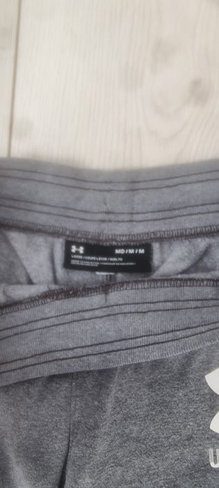 Pantaloni dama under armour trei sferturi