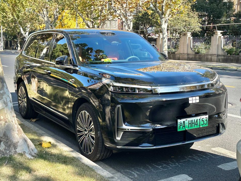 Geely galaxy  m9 naqd va xalol nasiyaga