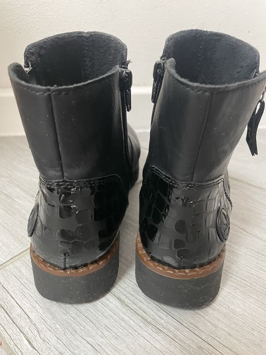 Ghete Rieker marimea 41