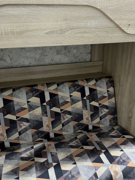 Продам Двухъярусный кровать!!!