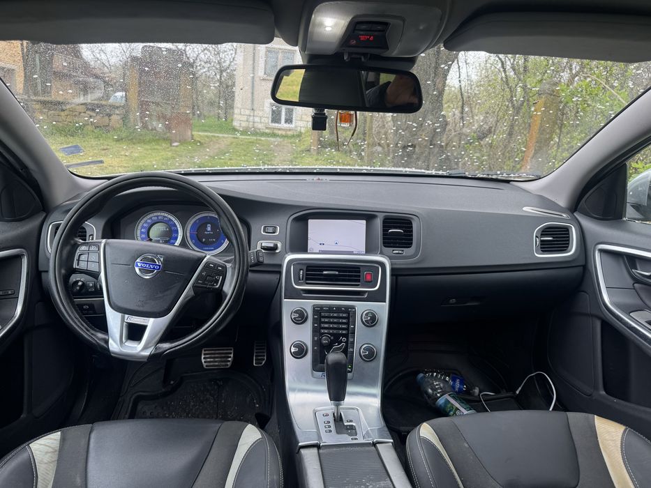 Volvo V60 2.5 D5 215 Bi-Turbo НА ЧАСТИ