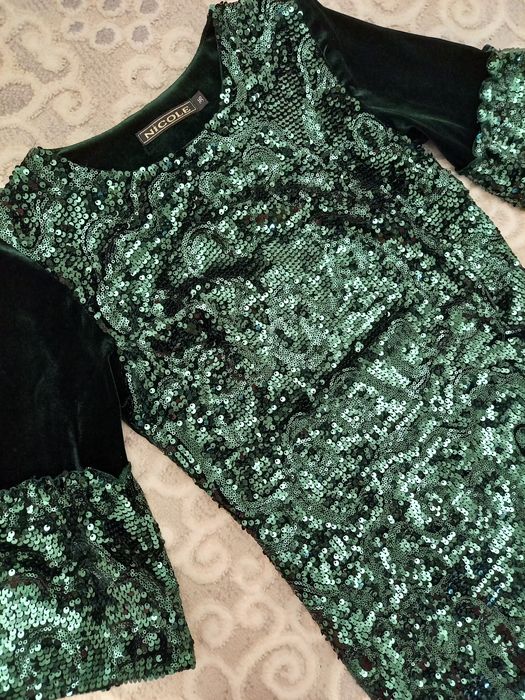 Продам платье  42-44р