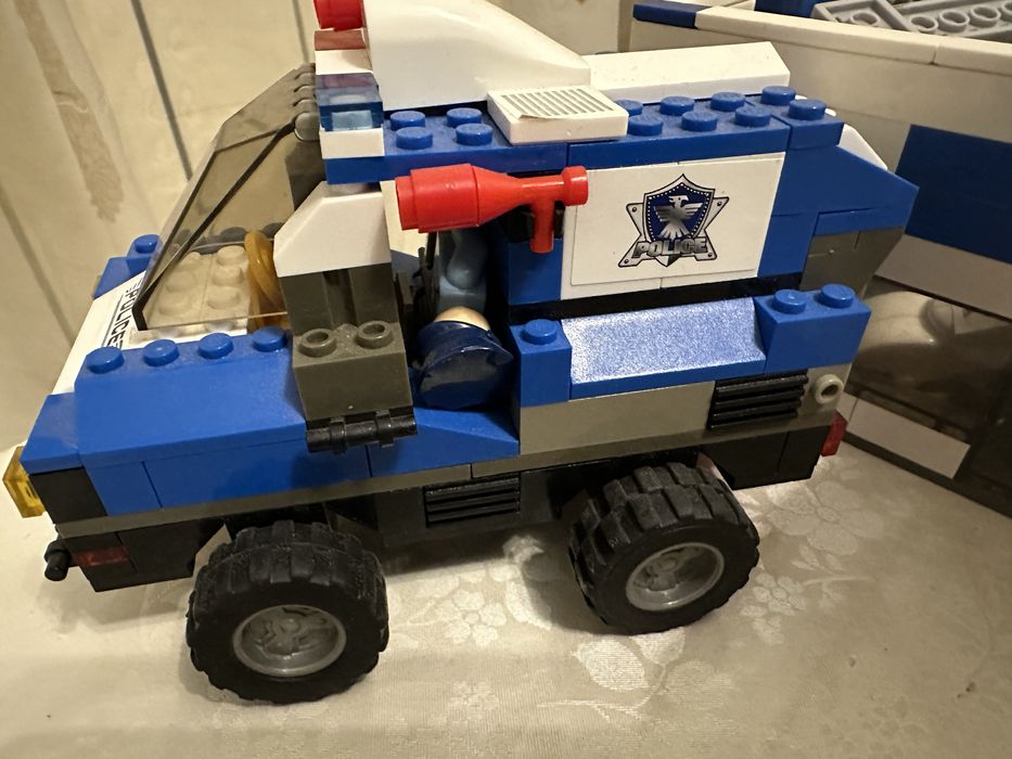 Конструктор лего