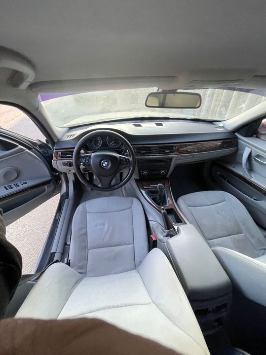 Bmw seria 3 /e 90 /pret 1500€