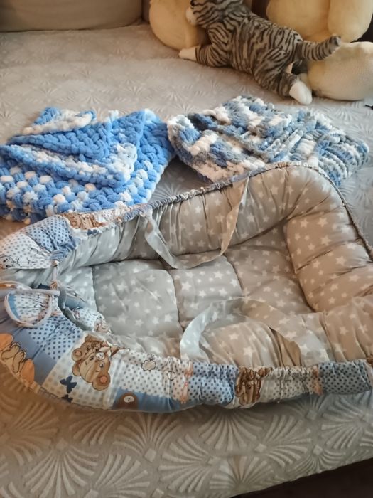 Лот две плетени одеала и гнездо