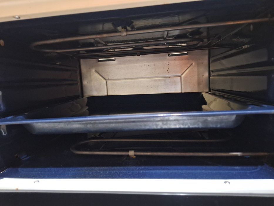 Электропечь artel.