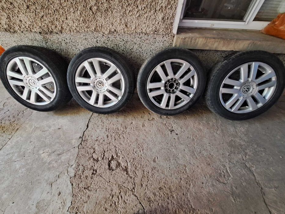 Алуминиеви джанти с гуми за VW