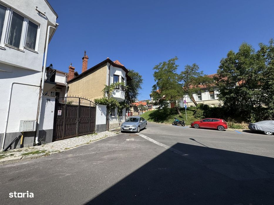 Spațiu de birou de închiriat, Strada Crișan nr. 36, Brașov