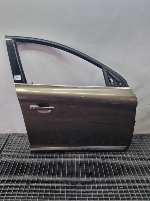 Usa Dreapta Fata Volvo XC60 Facelift 2013 - 2017 SUV 4 Usi Twilight Bronze 700 (1577) Garantie