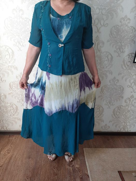 Продается Женские Платья двойка