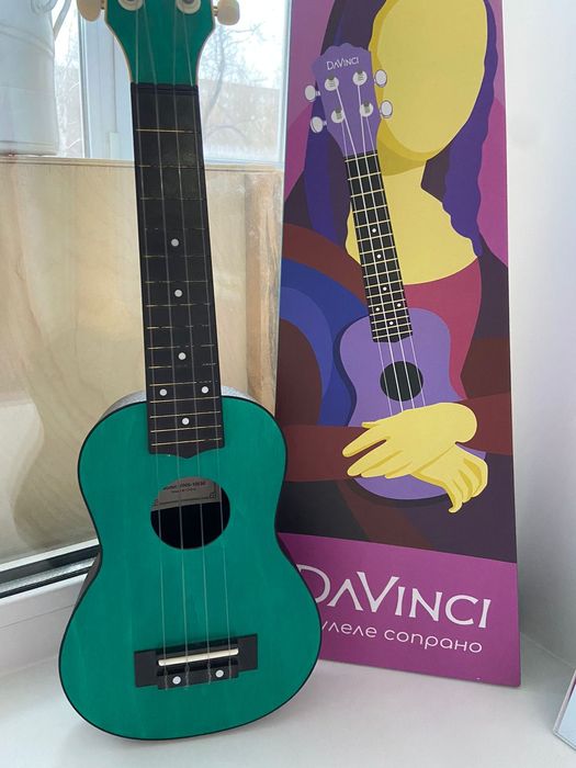 Продаю укулеле!!!