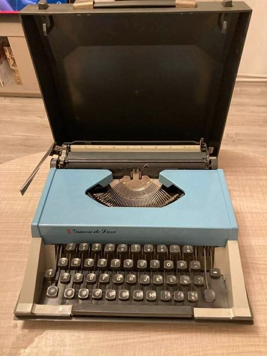 Mașină de scris Garcia de Luxe (Made in Italy)1963 NOUĂ / NEUTILIZATĂ