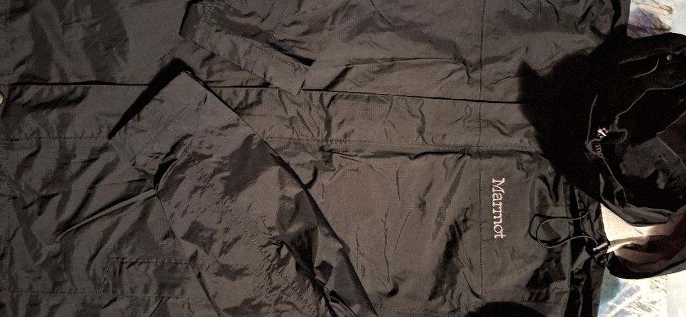 Jacheta de ploaie Marmot Jacket - black