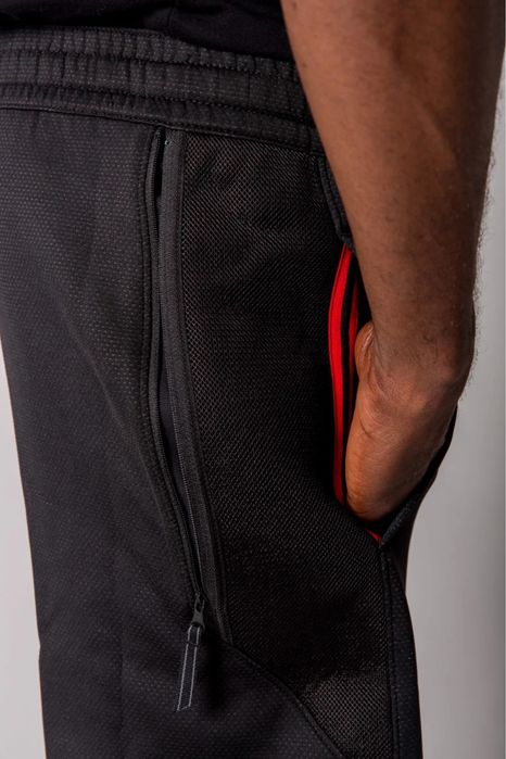 NIKE Therma Flex Showtime Basketball Shorts - Нови размер М / Оригинал