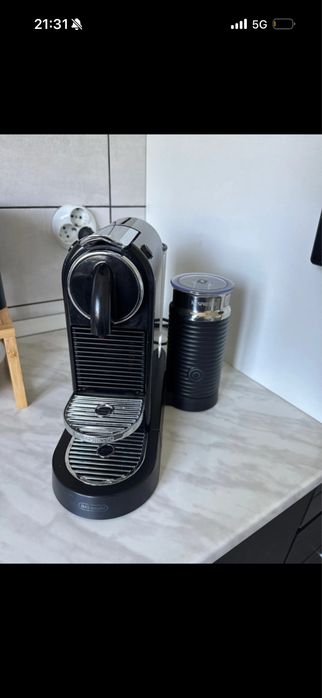 Nespresso Delonghi Citiz & Milk  cu Aeroncino